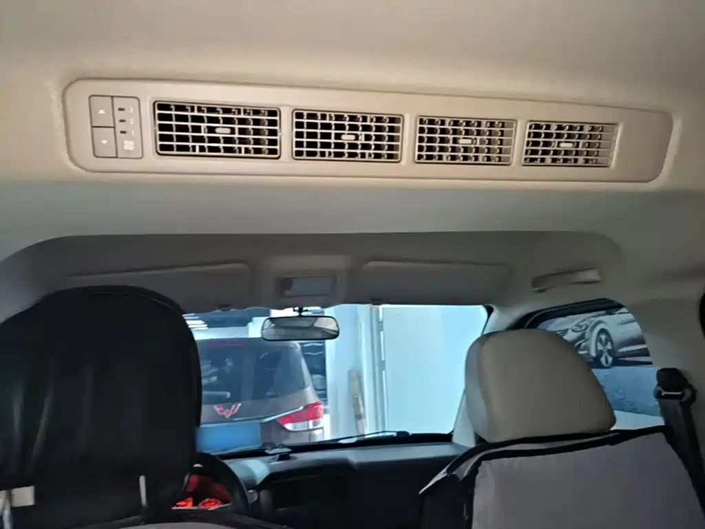 Wuling Rongguang S — миниатюра 18