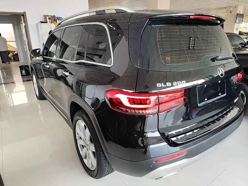 Mercedes-Benz GLB — миниатюра 5