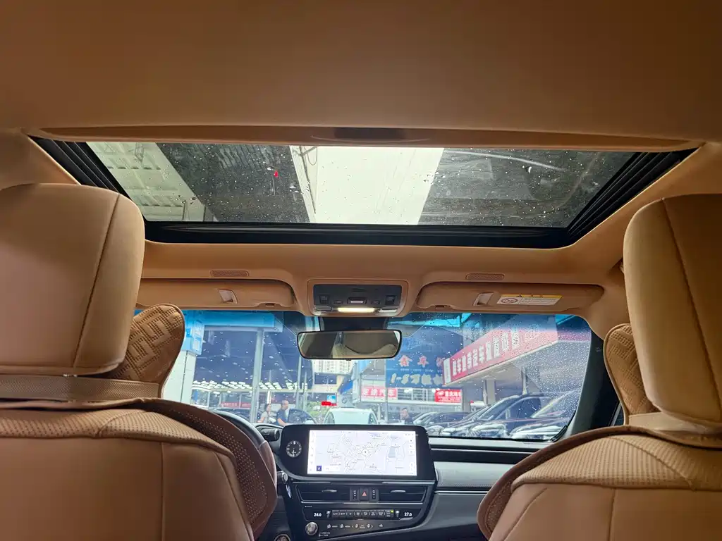 Lexus ES — миниатюра 14