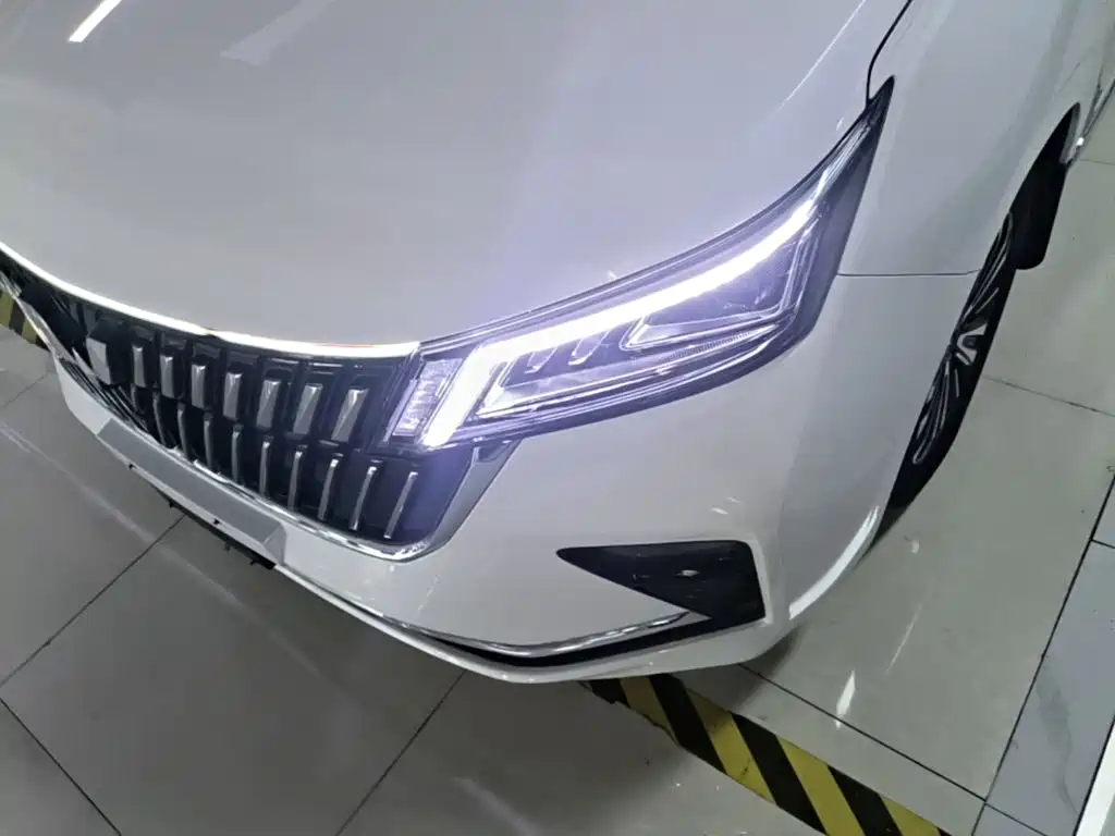 Wuling Jiachen — миниатюра 24