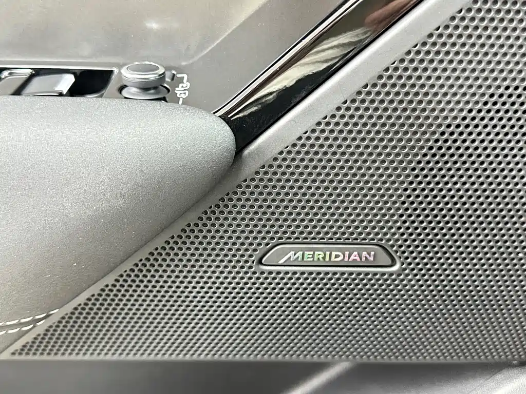 Land Rover Velar — миниатюра 20