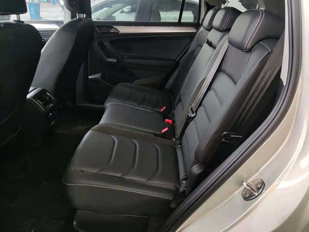Volkswagen Tiguan L — миниатюра 17