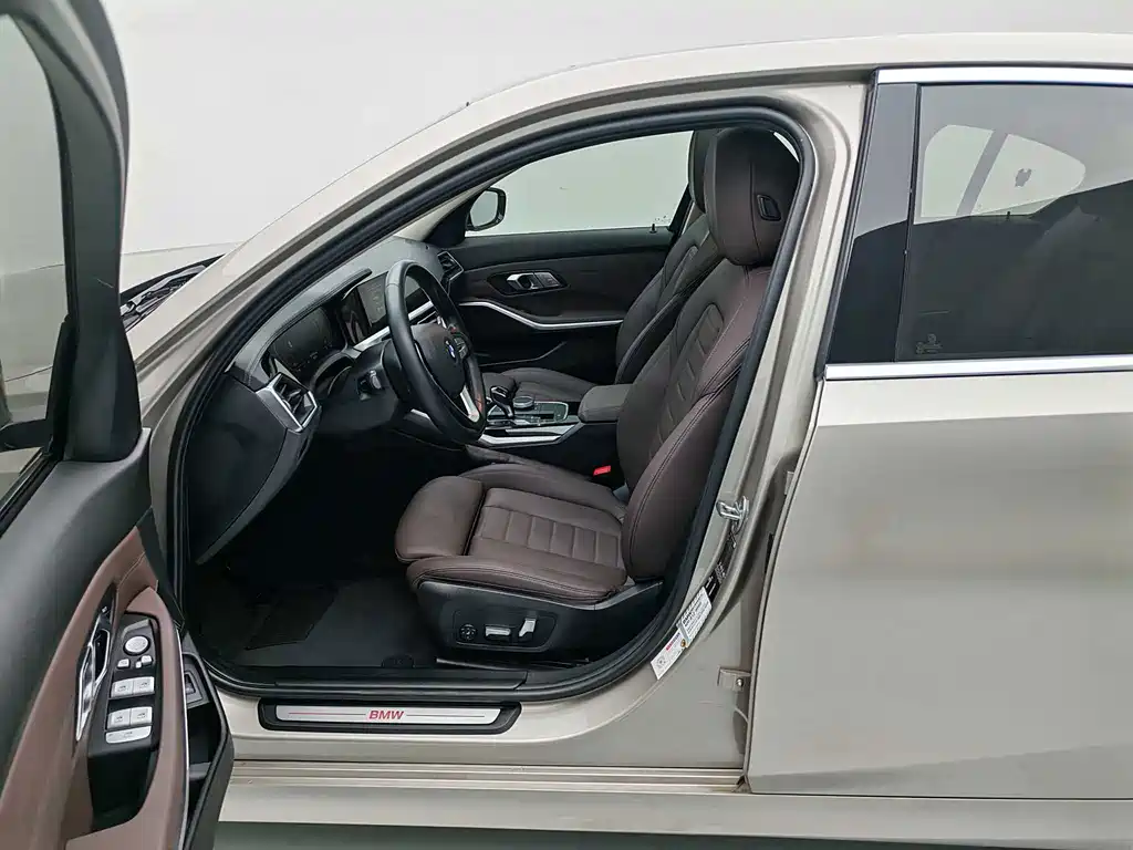 BMW 3 Series — миниатюра 7