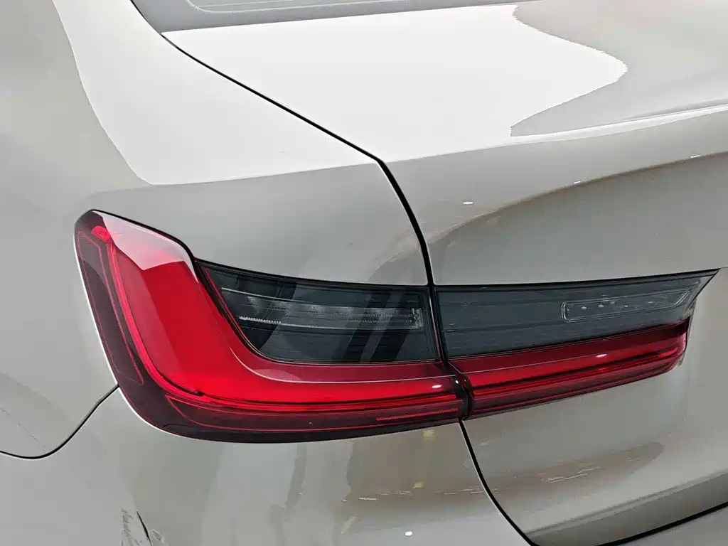 BMW 3 Series — миниатюра 15