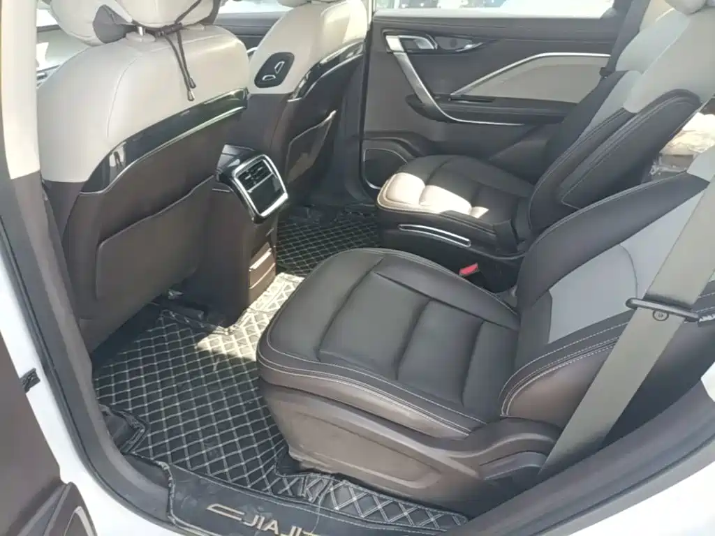 Geely Jia Ji — миниатюра 17