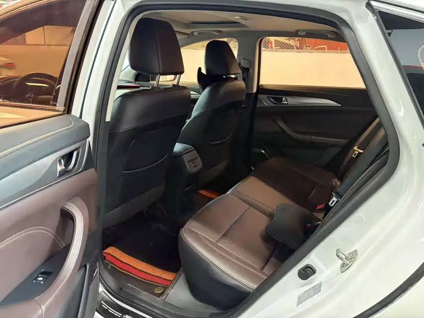 Changan Eado — миниатюра 5