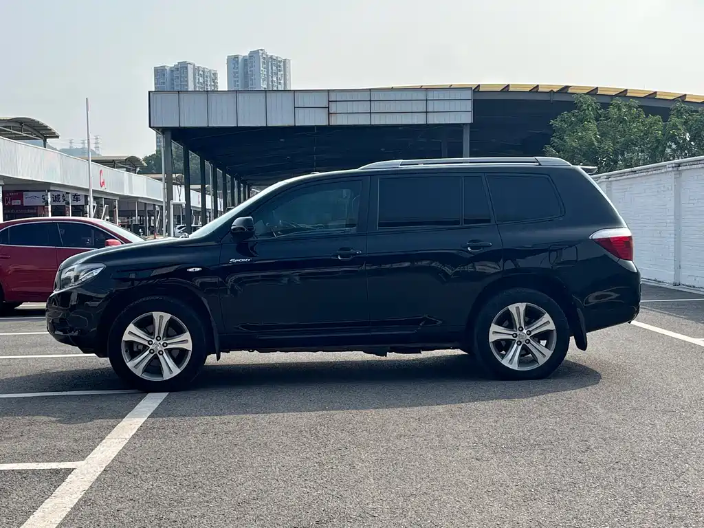 Toyota Highlander — миниатюра 12