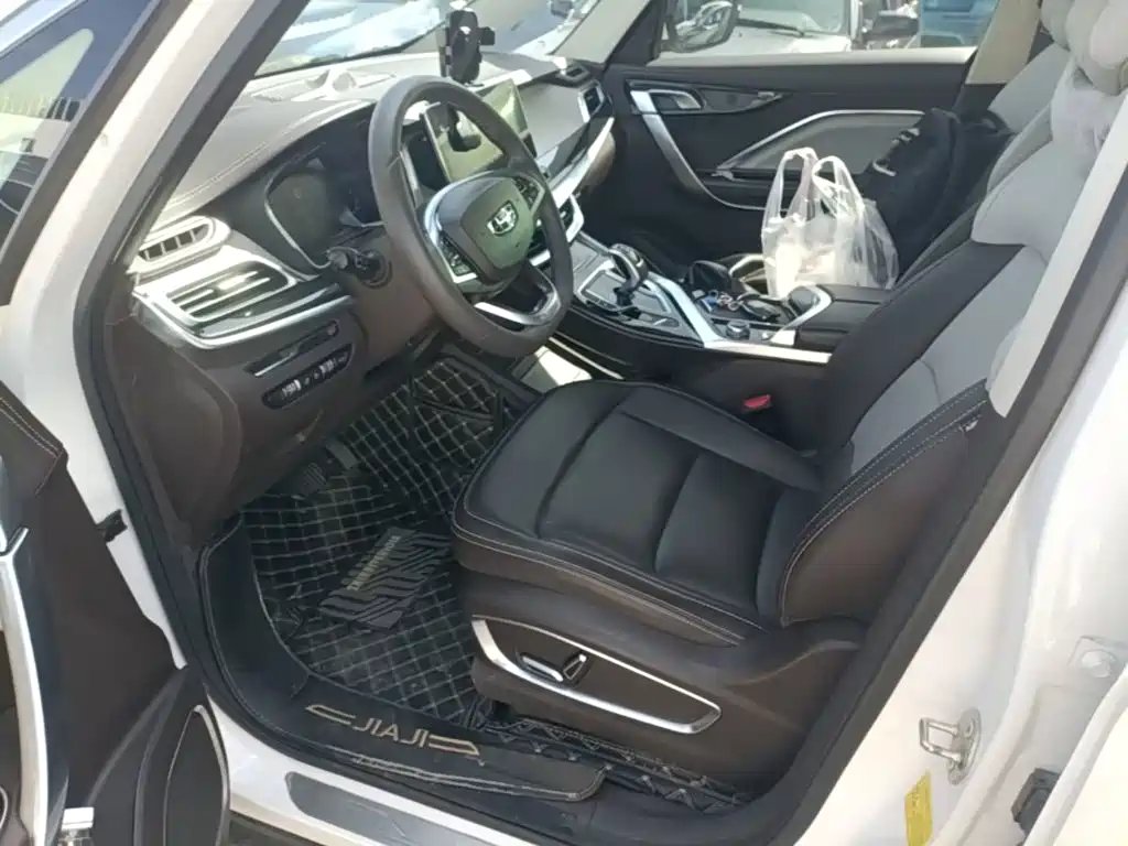 Geely Jia Ji — миниатюра 15