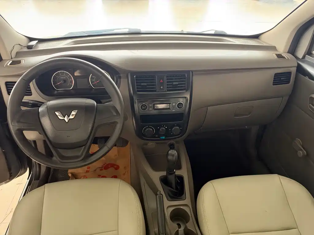 Wuling Rongguang V — миниатюра 12