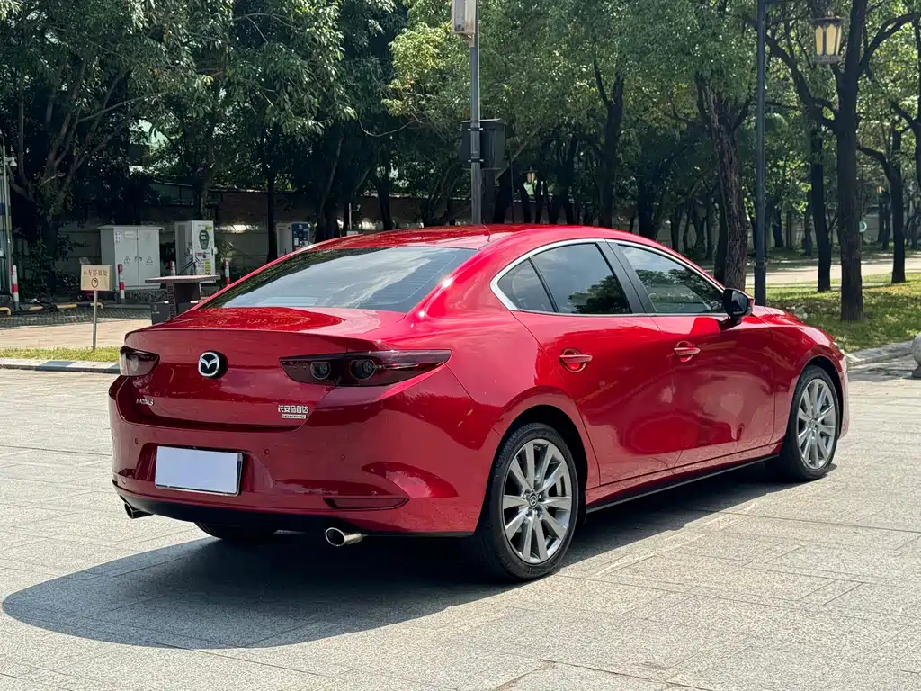 Mazda 3 Axela — миниатюра 14