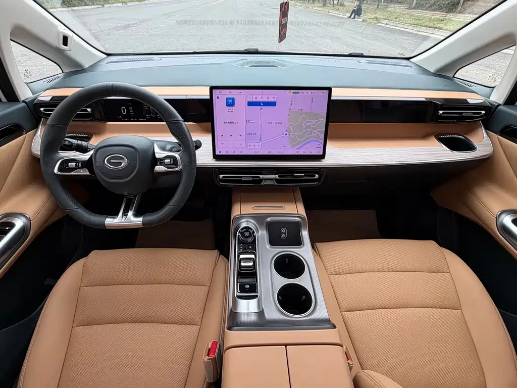 GAC Motor Trumpchi E8 PHEV — миниатюра 9
