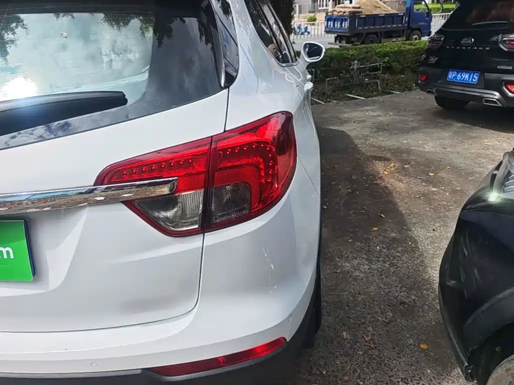 Buick Envision Plus — миниатюра 8