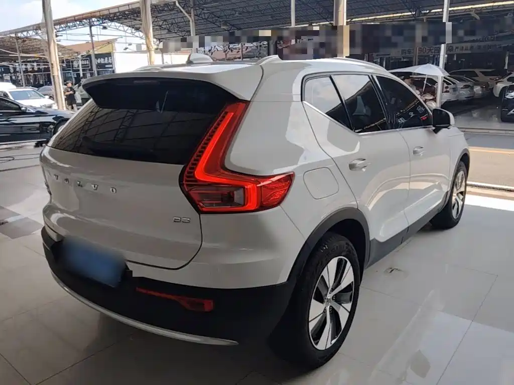 Volvo XC40 — миниатюра 7