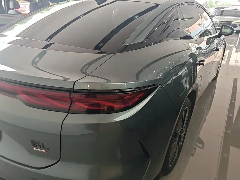 BYD Han L — миниатюра 8