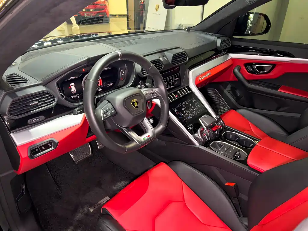 Lamborghini Urus 2018 4.0T V8