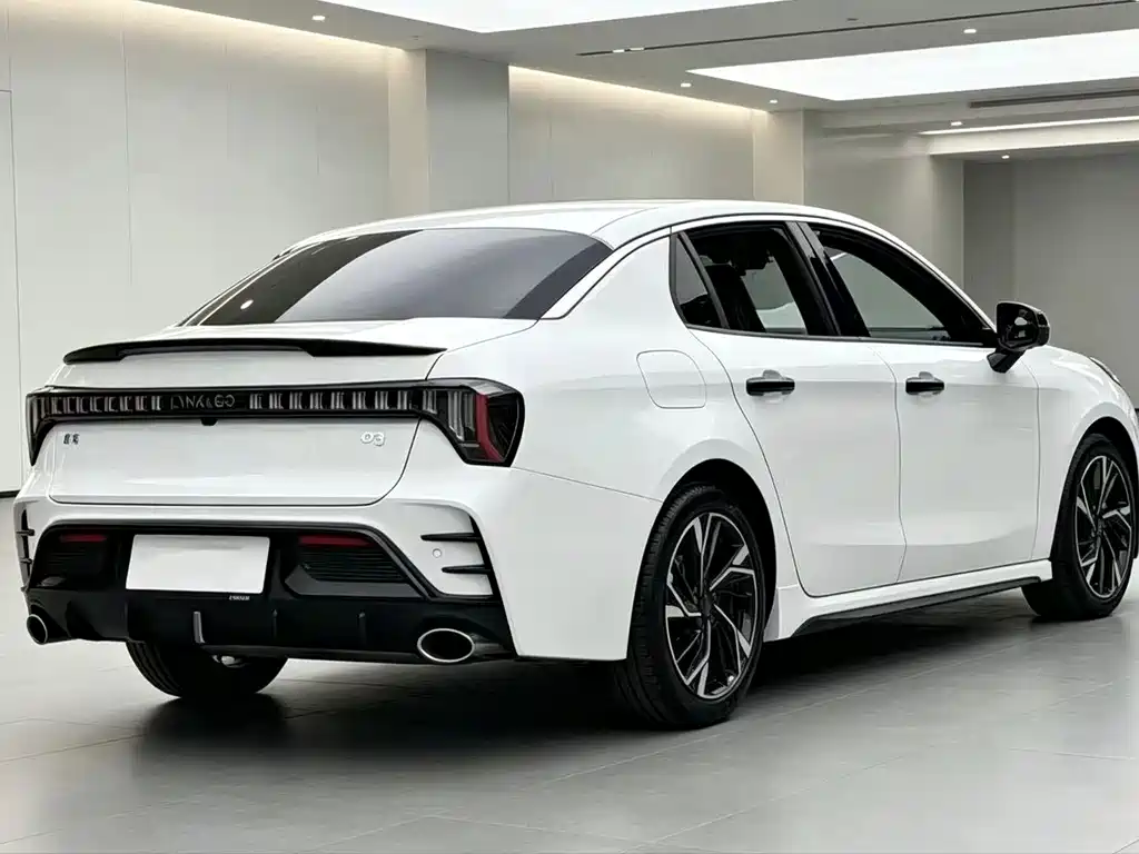 Lynk & Co 03 — миниатюра 15