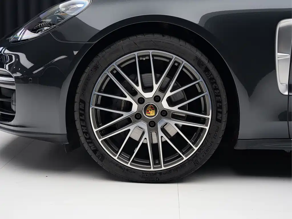 Porsche Panamera — миниатюра 9