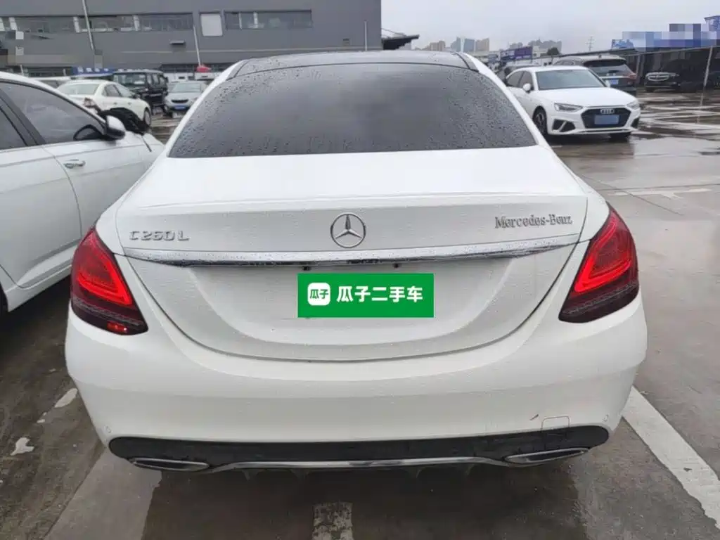 Mercedes-Benz C-Class — миниатюра 6