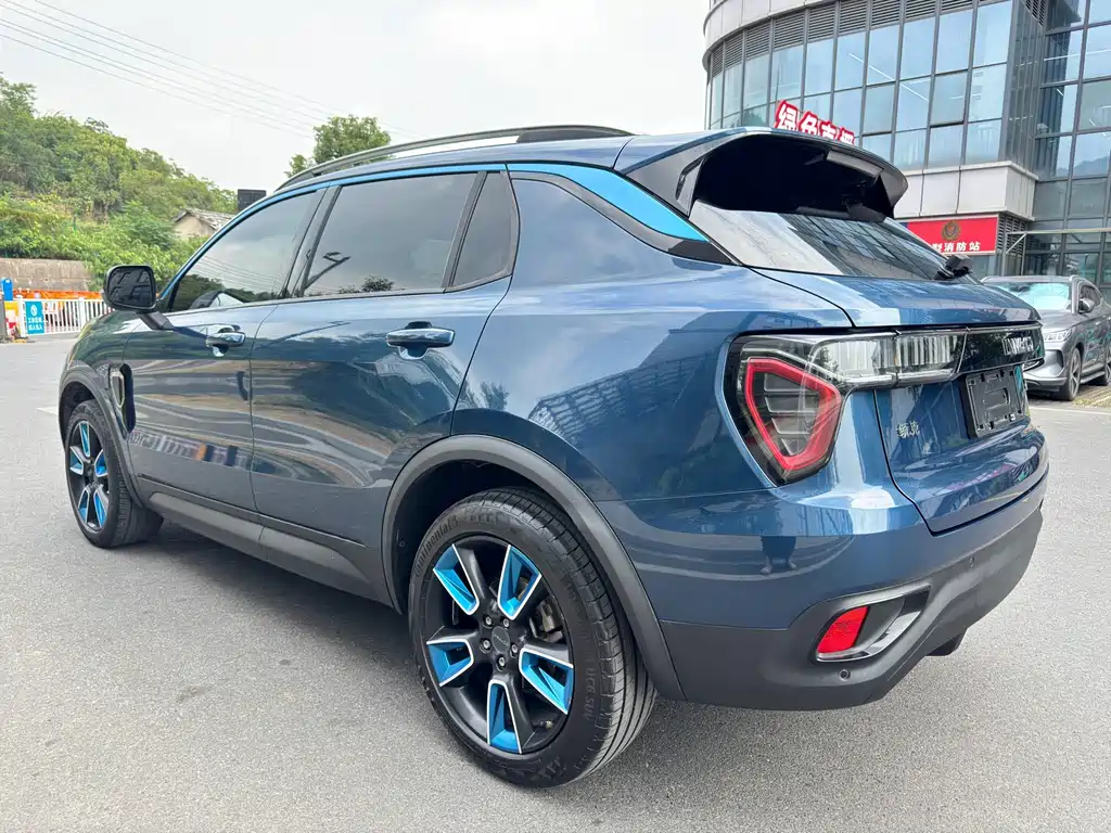 Lynk & Co 01 — миниатюра 23