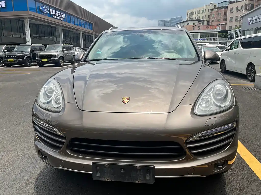 Porsche Cayenne — миниатюра 2