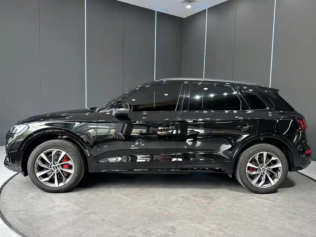 Audi Q5L — миниатюра 5