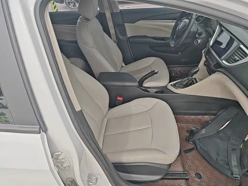 Buick Excelle — миниатюра 25