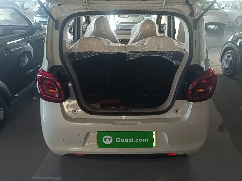 Wuling MINIEV — миниатюра 19