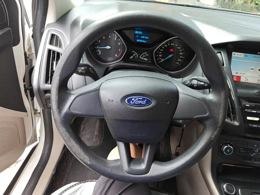 Ford Focus — миниатюра 15