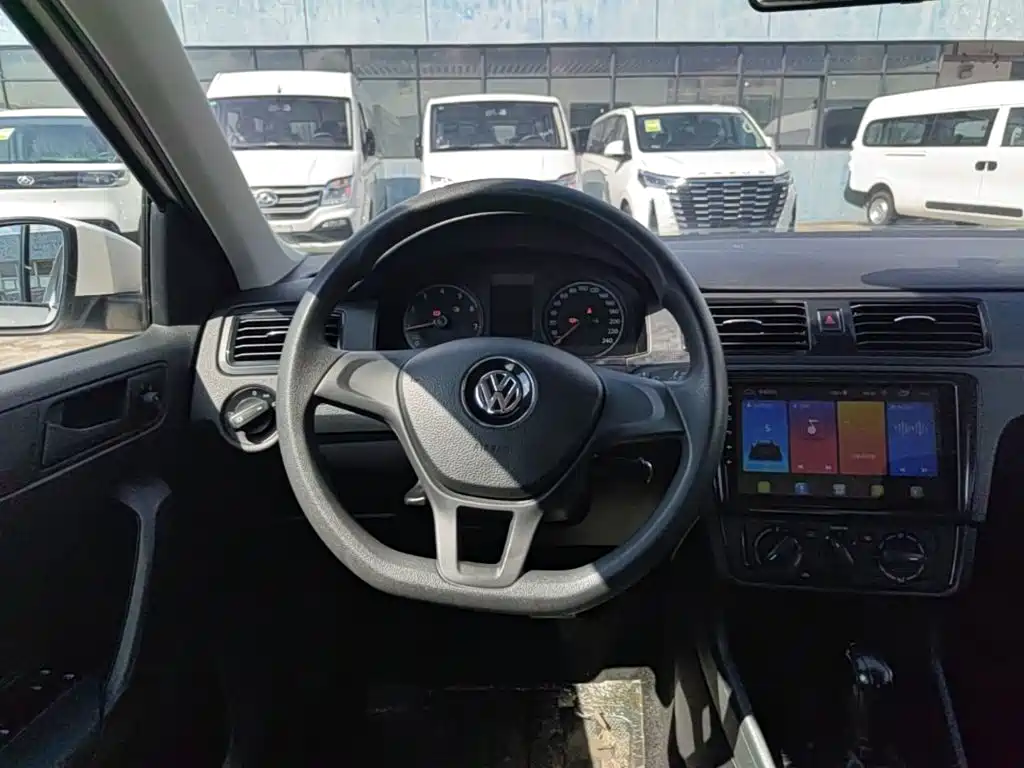 Volkswagen Santana — миниатюра 11