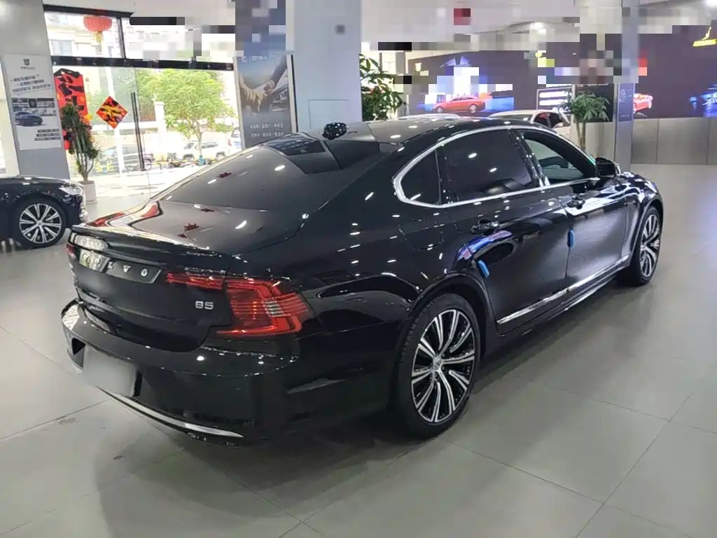 Volvo S90 — миниатюра 7