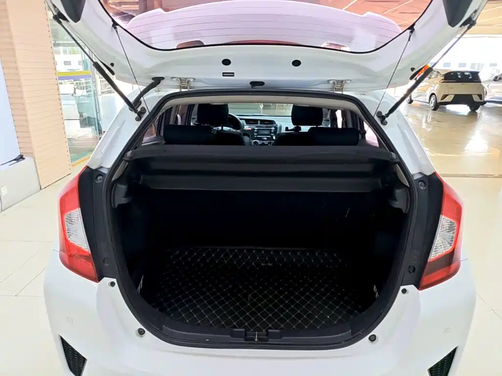 Honda Fit — миниатюра 19