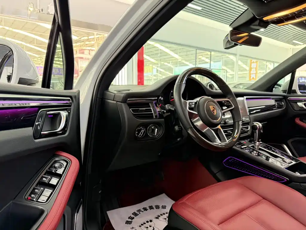 Porsche Macan — миниатюра 4