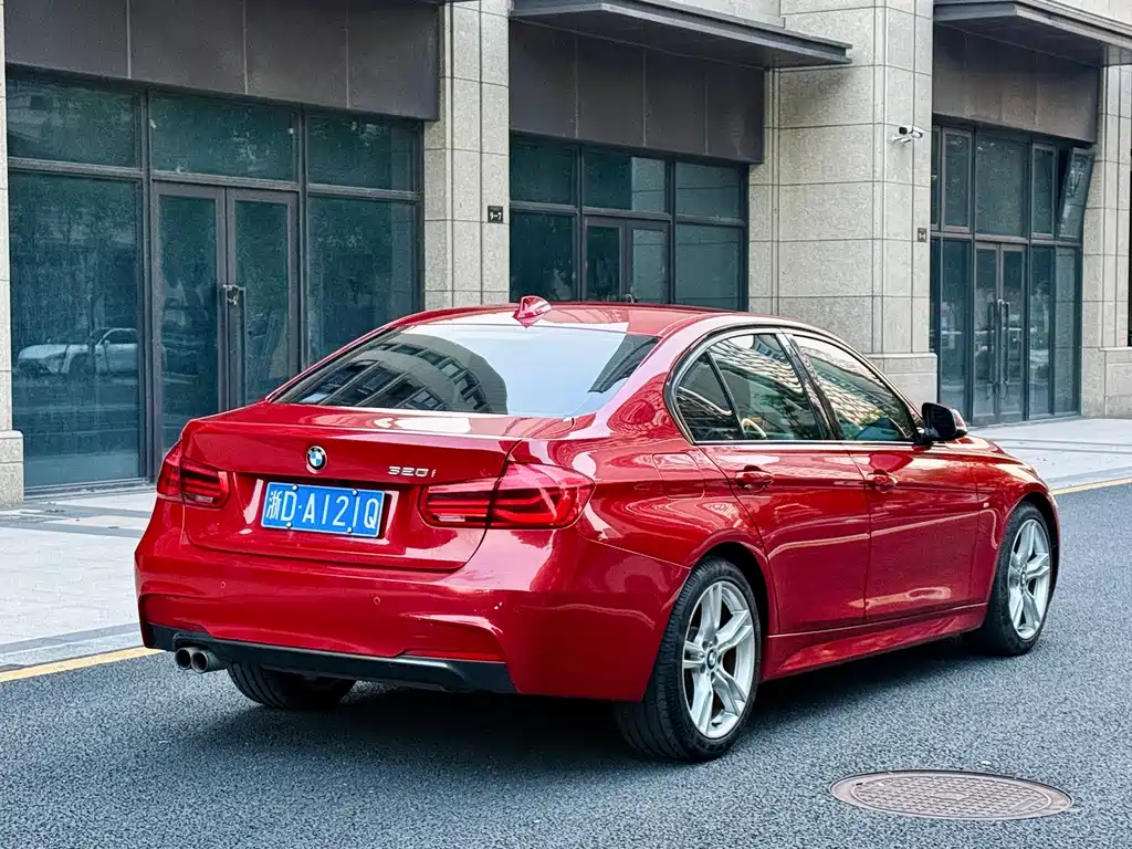 BMW 3 Series — миниатюра 4
