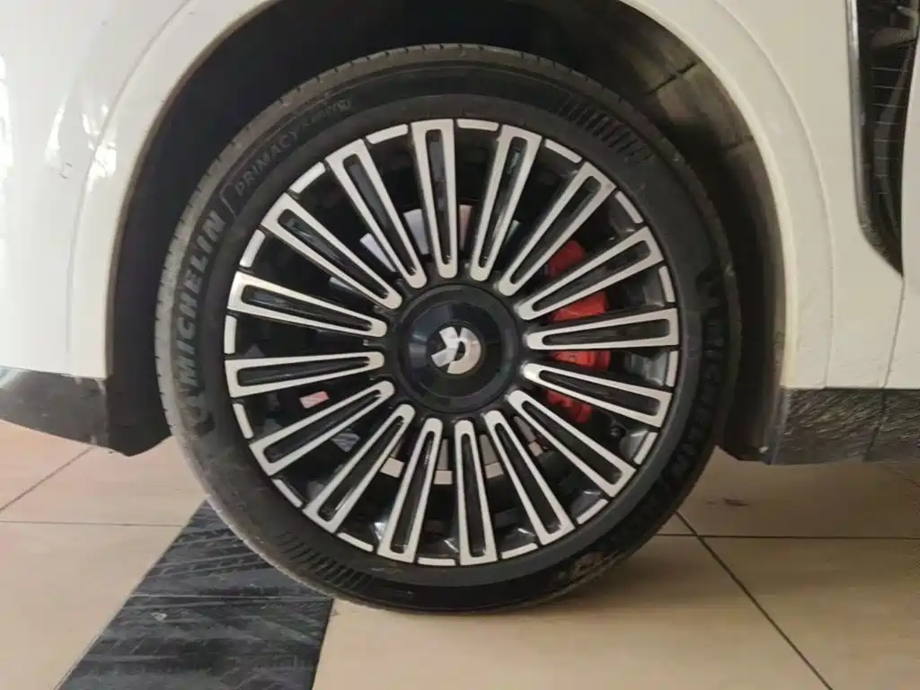 NIO ES8 — миниатюра 23