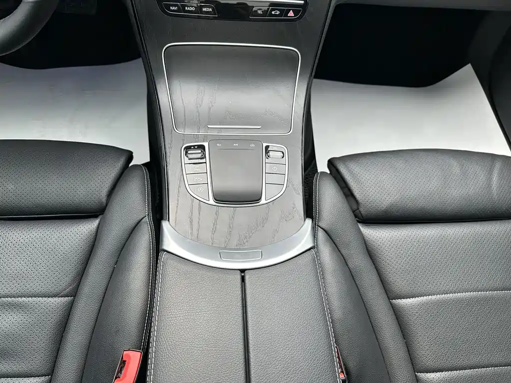 Mercedes-Benz C-Class — миниатюра 19