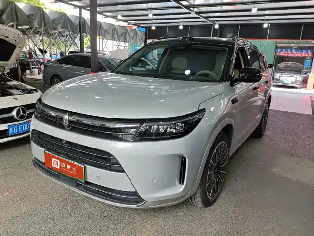 AITO M7