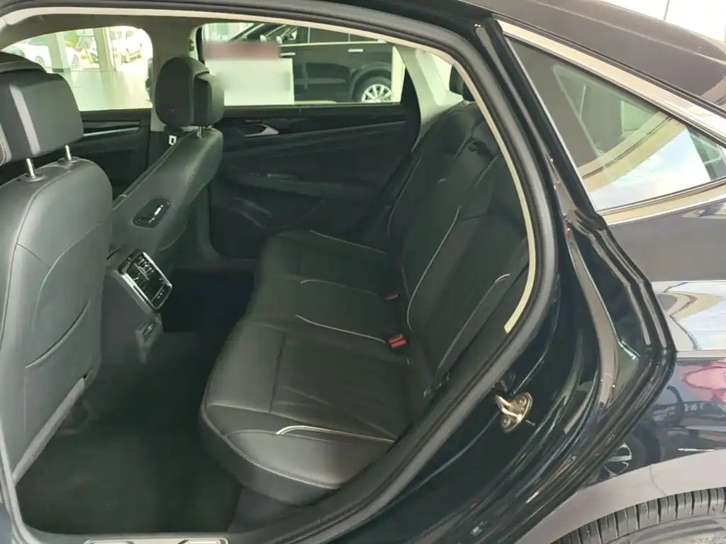 Volkswagen Passat — миниатюра 17