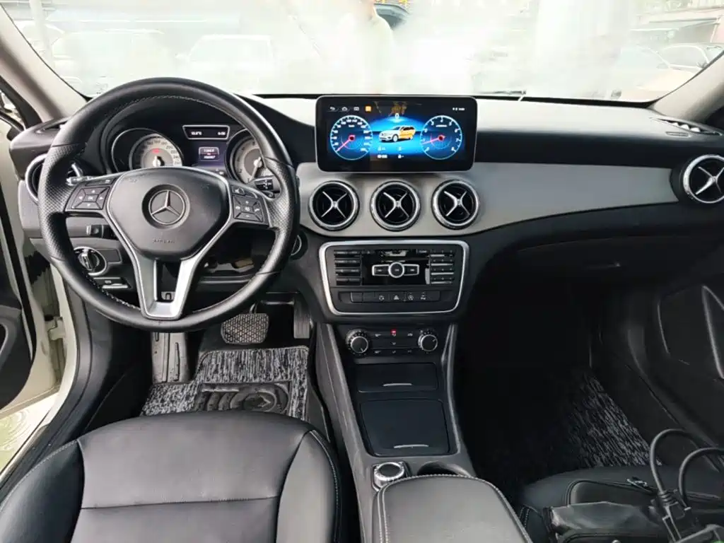 Mercedes-Benz GLA (Import) — миниатюра 10