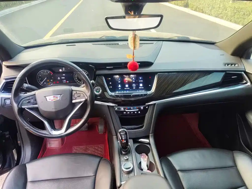 Cadillac XT6 — миниатюра 9