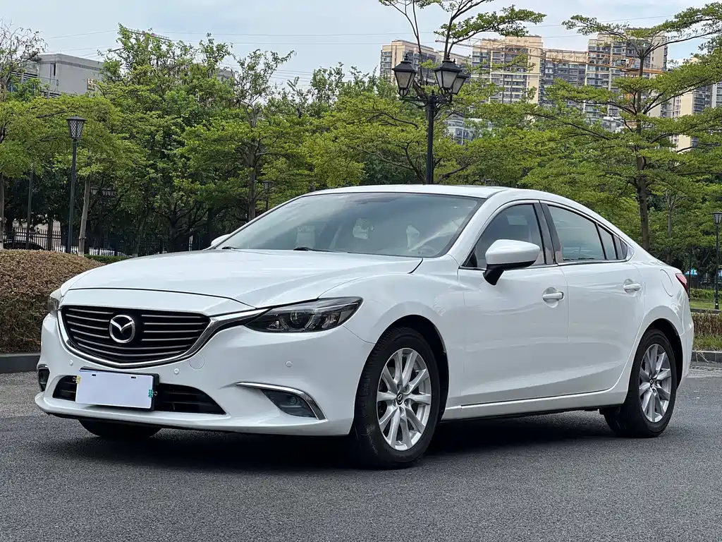 Mazda 6 Atenza 2017 2.0L Blue Sky Luxury Edition