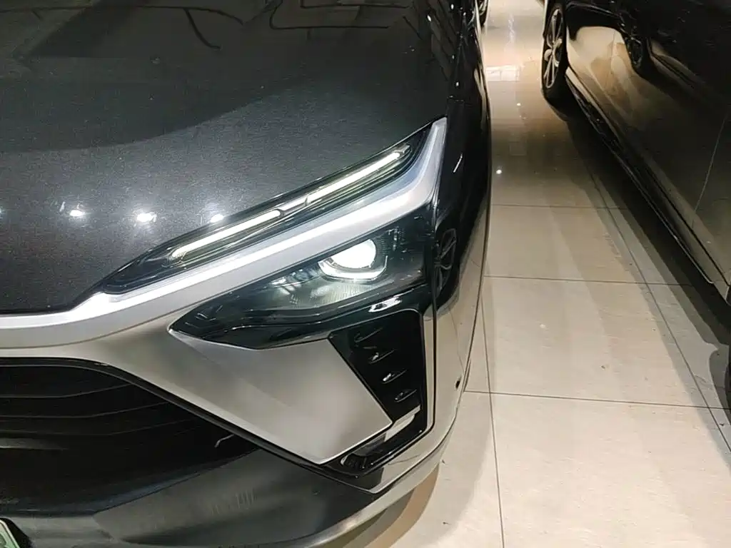 NIO ES8 — миниатюра 24