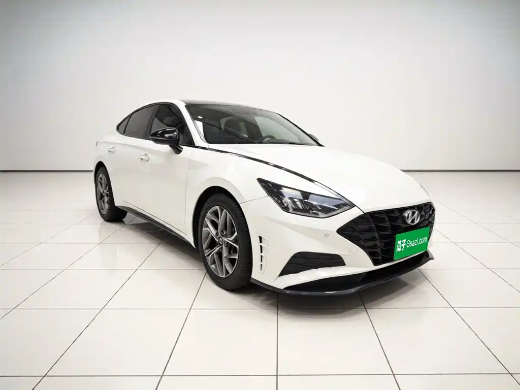 Hyundai Sonata — миниатюра 3