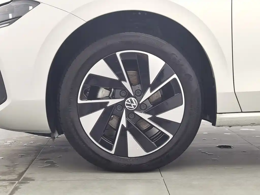 Volkswagen Sagitar — миниатюра 17