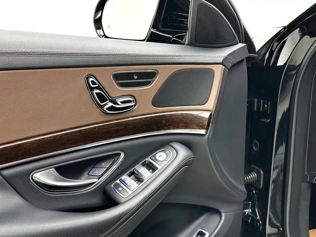 MERCEDES-BENZ S CLASS