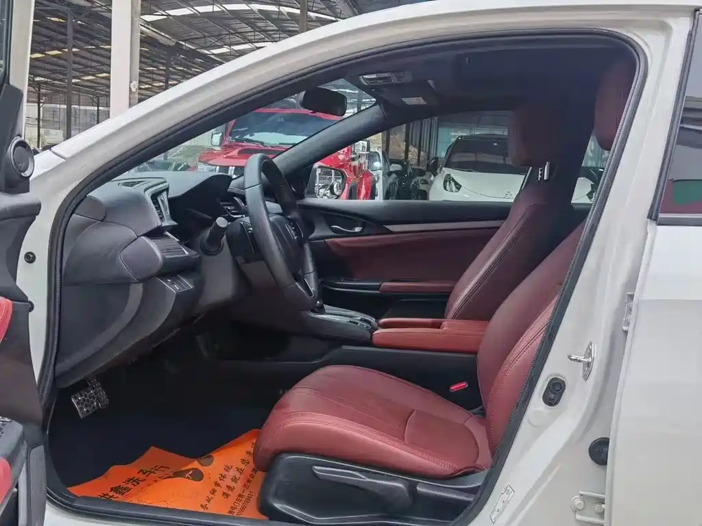 Honda Civic — миниатюра 4