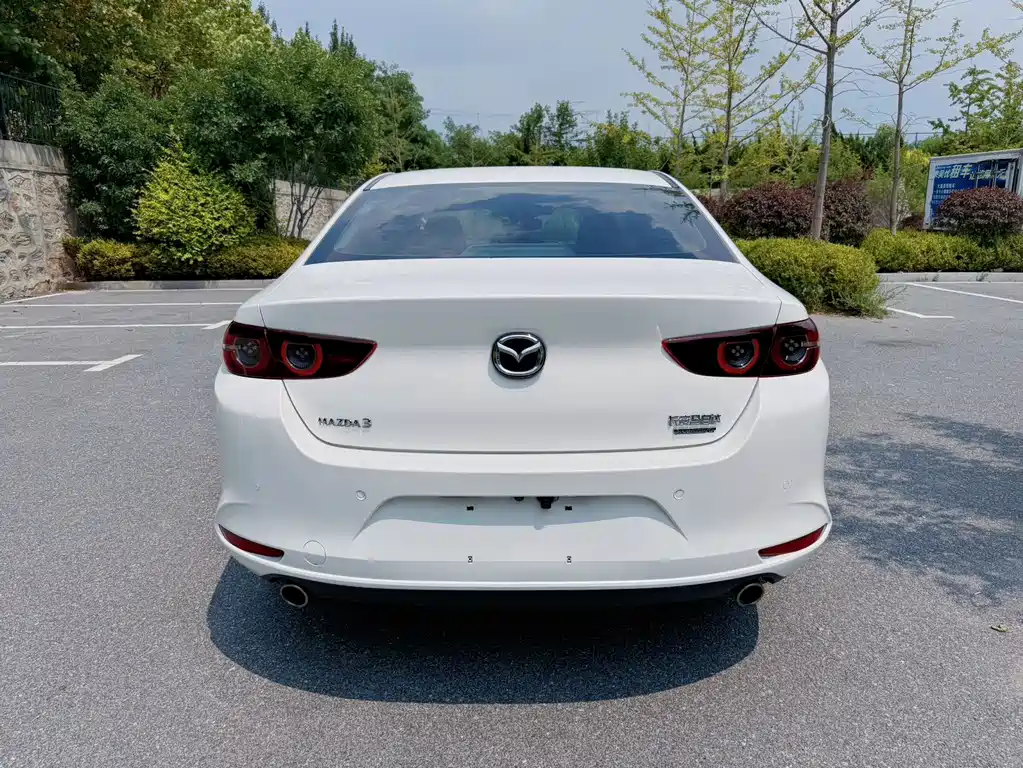 Mazda 3 Axela — миниатюра 5