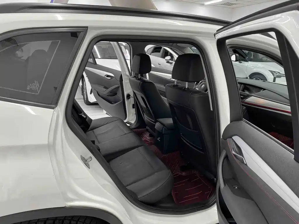 BMW X1 — миниатюра 8