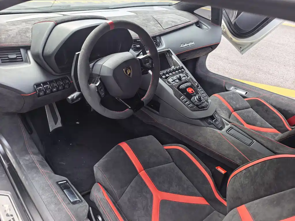Lamborghini Aventador 2011 LP 700-4