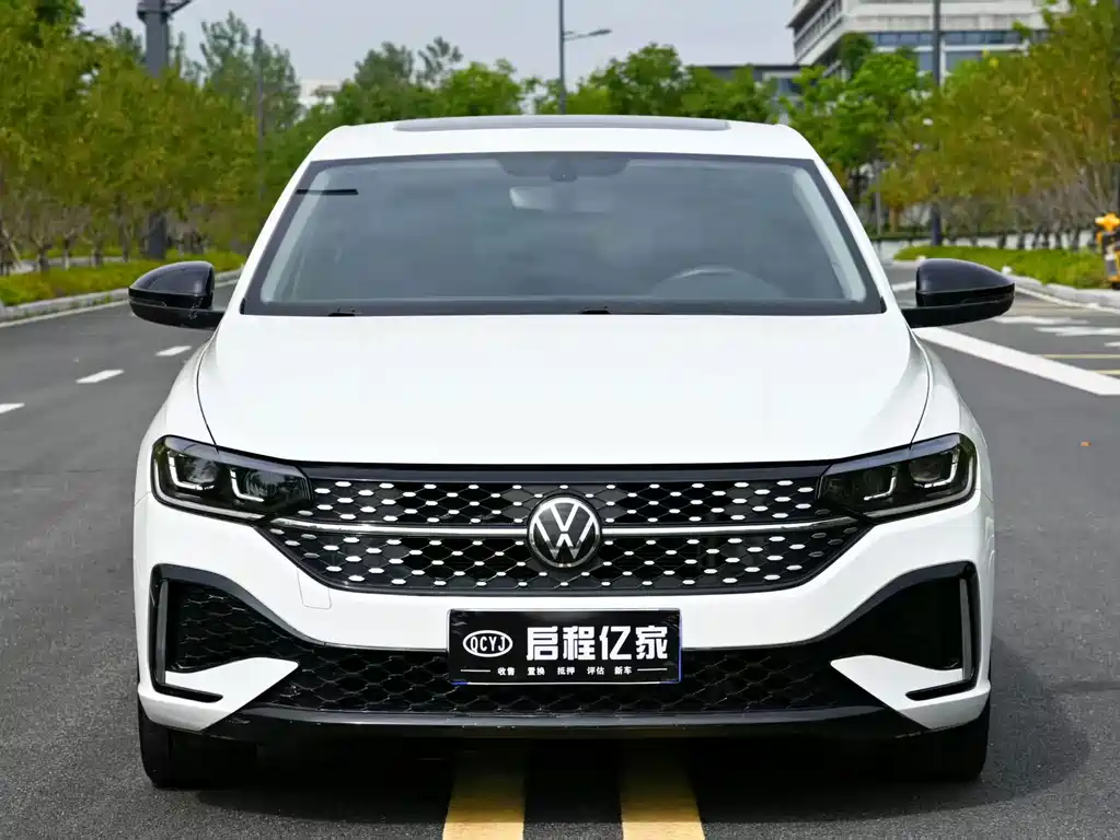 Volkswagen Lavida — миниатюра 2