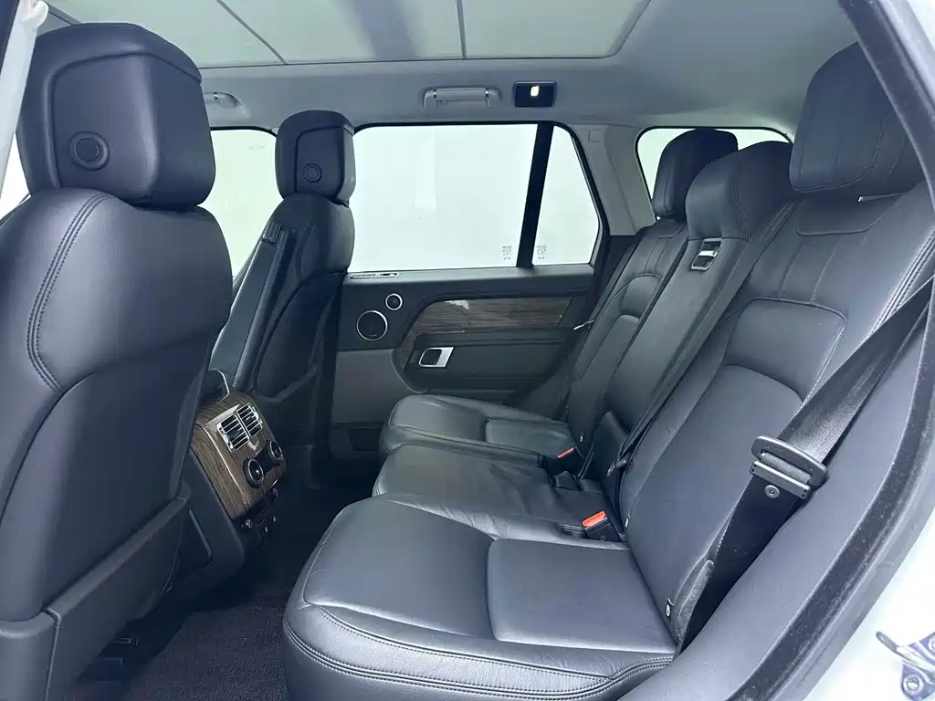 Land Rover Range Rover — миниатюра 10